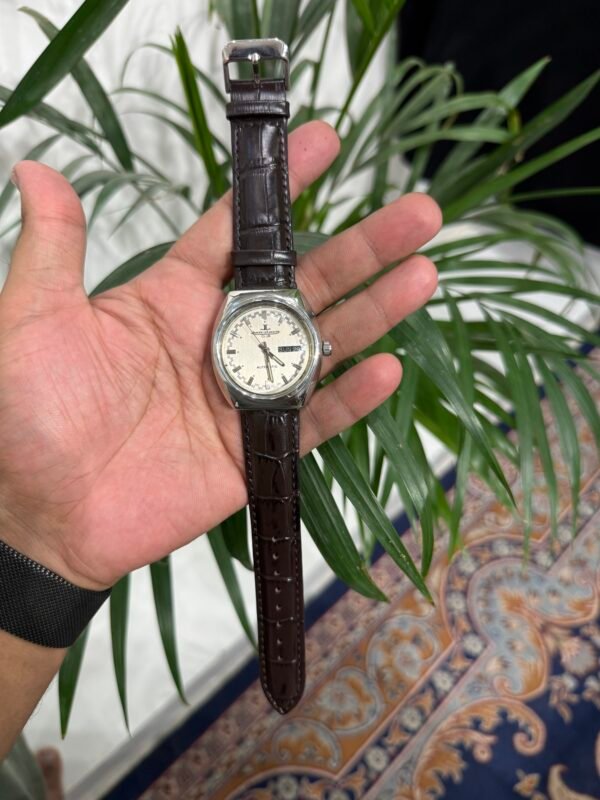 Watch 02 - Cream Dial, Leather Strap